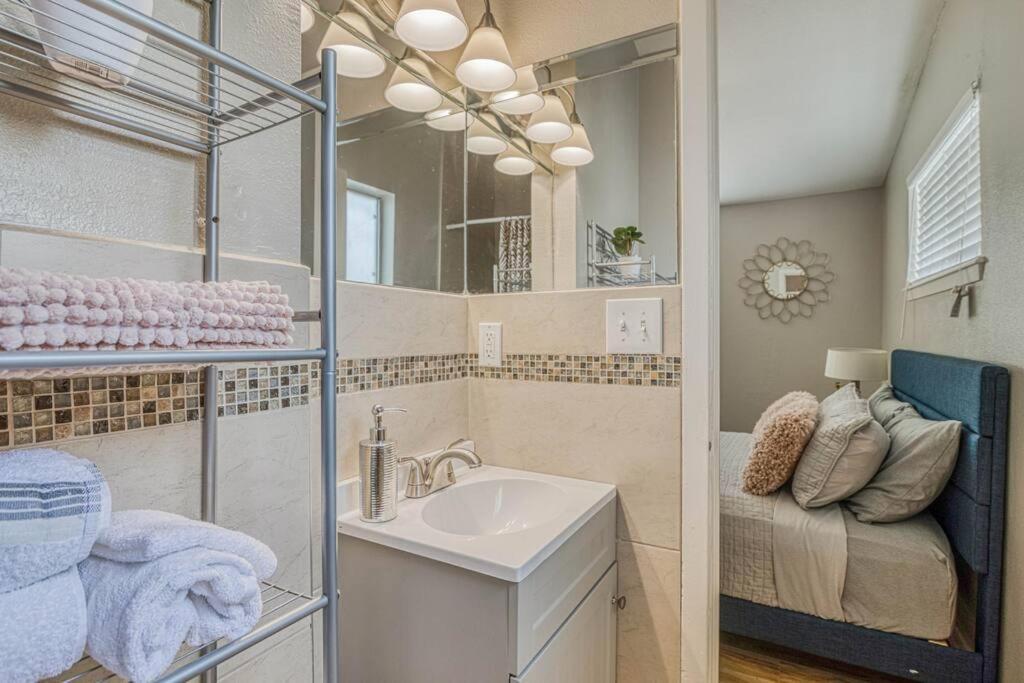 The Hummingbird Sunset Home, West Side 엘패소 외부 사진