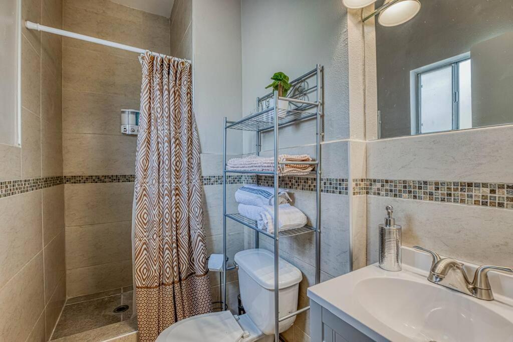 The Hummingbird Sunset Home, West Side 엘패소 외부 사진