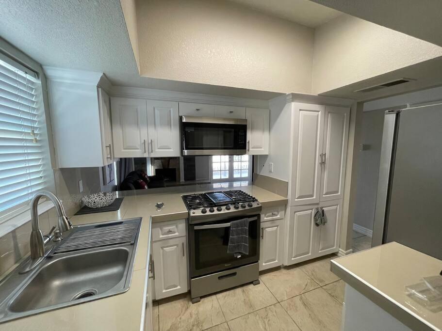 The Hummingbird Sunset Home, West Side 엘패소 외부 사진